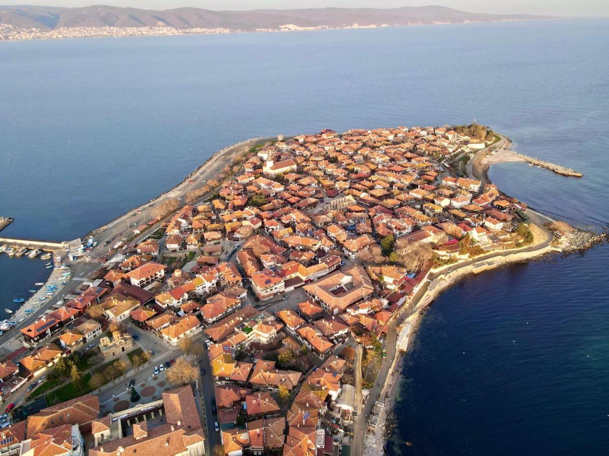 Family Hotel Lebed Nesebar Exteriér fotografie