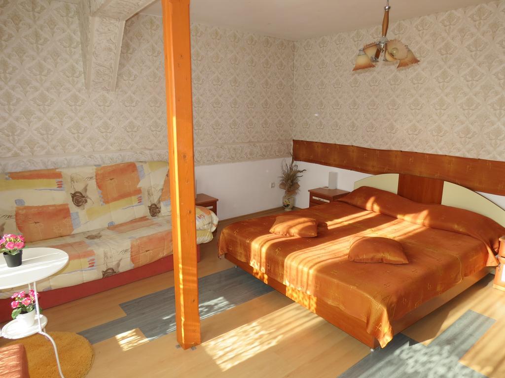 Family Hotel Lebed Nesebar Pokoj fotografie